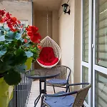 Апартаменти Rynok Square Center Two Bedroom Apartment! *