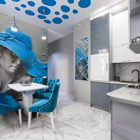 Rynok Square Center Two Bedroom Apartment! Апартаменти