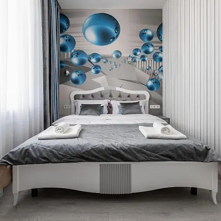 Rynok Square Center Two Bedroom Apartment! * Львів
