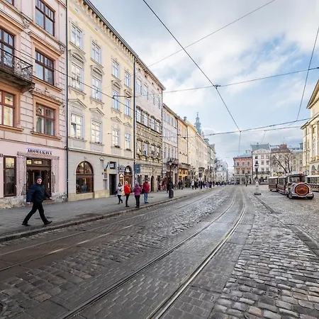 Апартаменти Rynok Square Center Two Bedroom Apartment! *