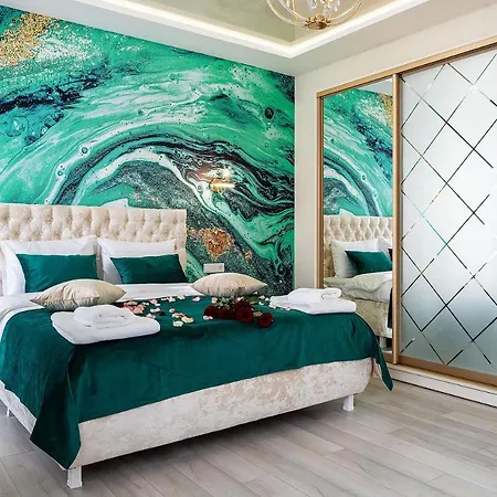 Rynok Square Center Two Bedroom Apartment!