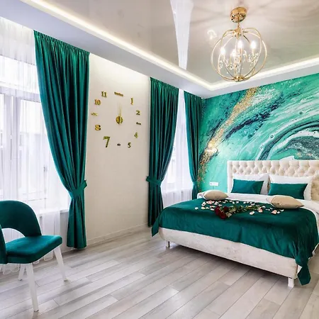 Apartamento Rynok Square Center Two Bedroom Apartment!