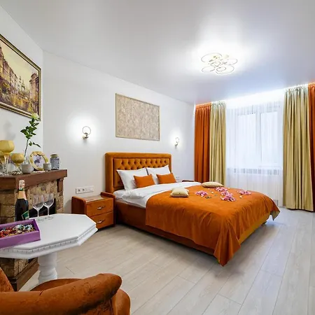 Rynok Square Center Two Bedroom Apartment! Апартаменти *