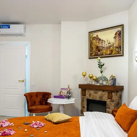 Rynok Square Center Two Bedroom Apartment! Apartamento Lviv