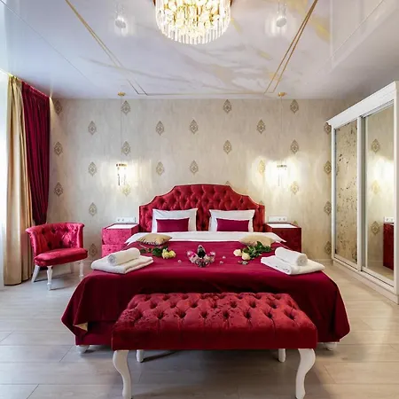 Διαμέρισμα Rynok Square Center Two Bedroom Apartment! Λβιβ