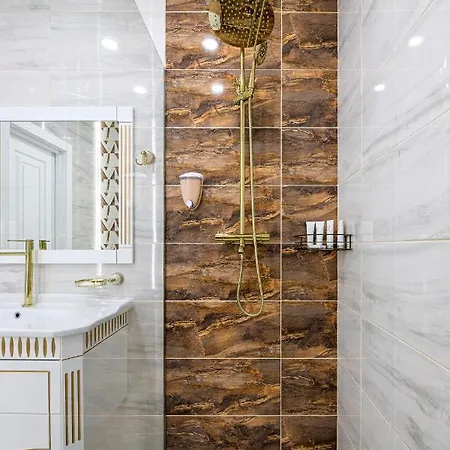 Apartment Rynok Square Center Two Bedroom Apartment!