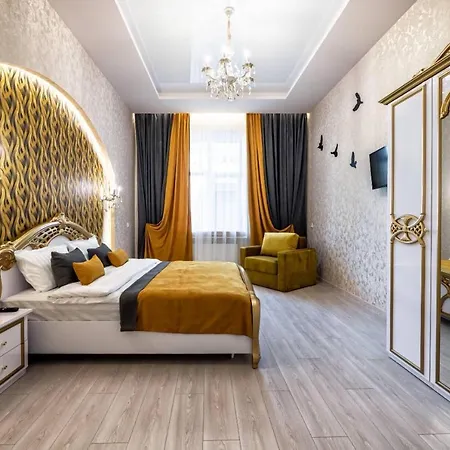 Rynok Square Center Two Bedroom Apartment! Lviv