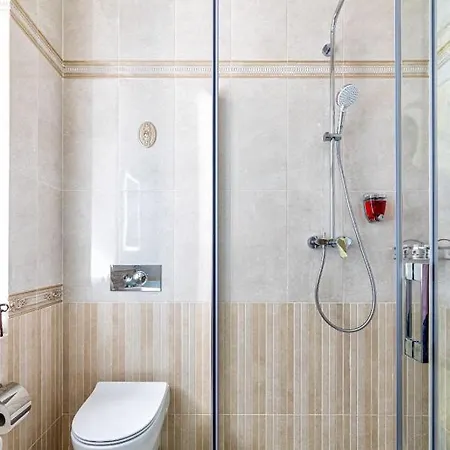Διαμέρισμα Rynok Square Center Two Bedroom Apartment! Λβιβ