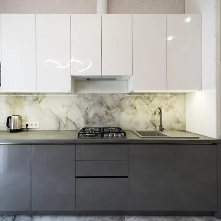 Rynok Square Center Two Bedroom Apartment!