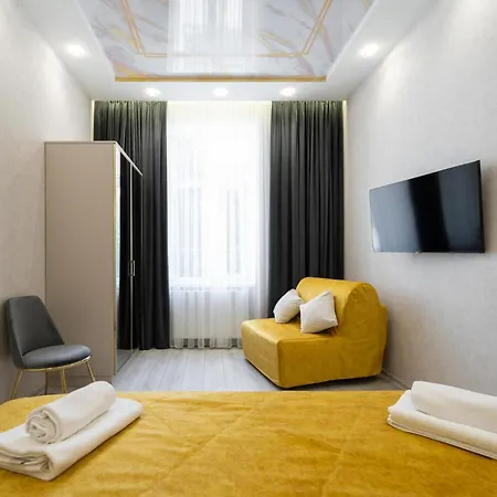 Rynok Square Center Two Bedroom Apartment! Apartamento