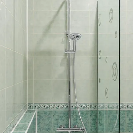 Rynok Square Center Two Bedroom Apartment! Leopoli