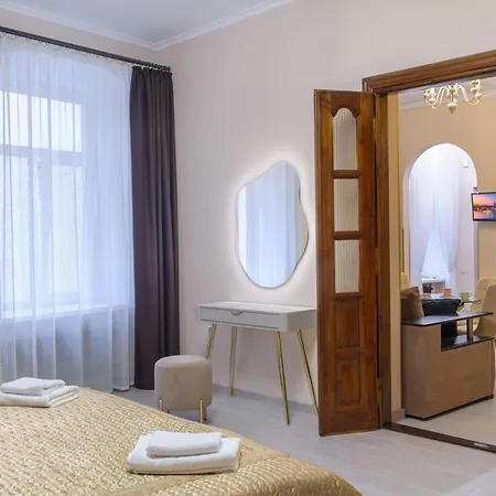 Rynok Square Center Two Bedroom Apartment! Apartment Lviv