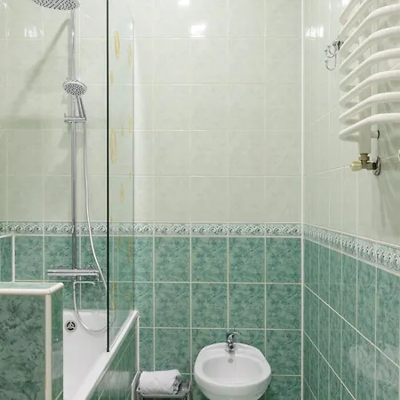 Rynok Square Center Two Bedroom Apartment! *