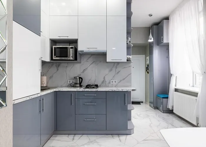 דירה Rynok Square Center Two Bedroom Apartment! *