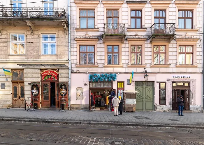 Apartament Rynok Square Center Two Bedroom Apartment! *