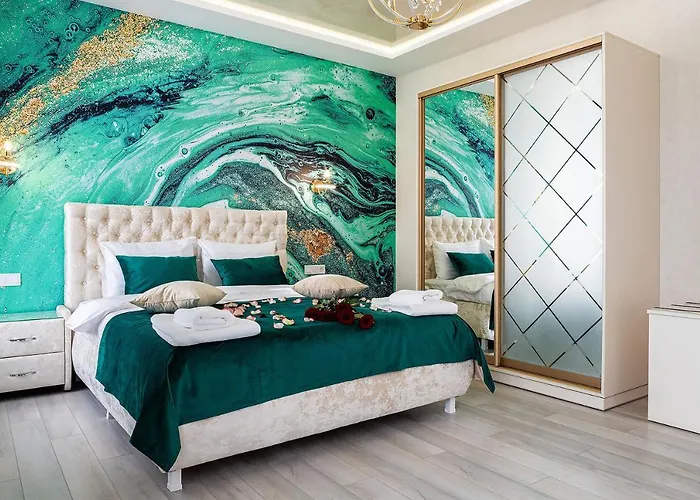 Rynok Square Center Two Bedroom Apartment!