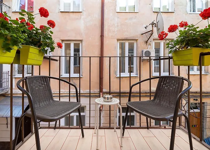 Rynok Square Center Two Bedroom Apartment! Apartament Lwów