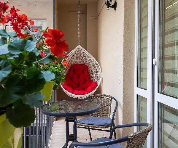 Apartament Rynok Square Center Two Bedroom Apartment! *