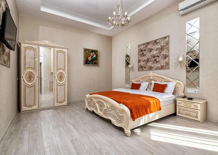 Rynok Square Center Two Bedroom Apartment! Apartament