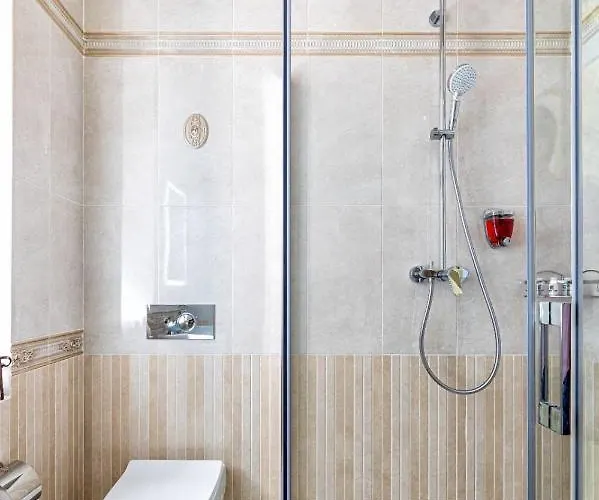 Apartament Rynok Square Center Two Bedroom Apartment! Lwów