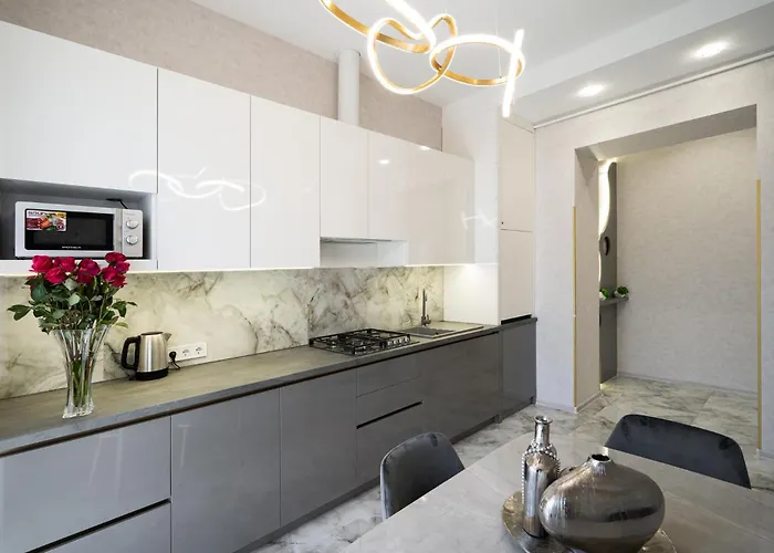 Rynok Square Center Two Bedroom Apartment!