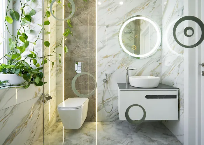 דירה Rynok Square Center Two Bedroom Apartment! *