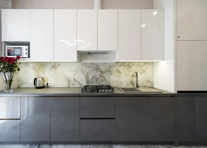 Rynok Square Center Two Bedroom Apartment!