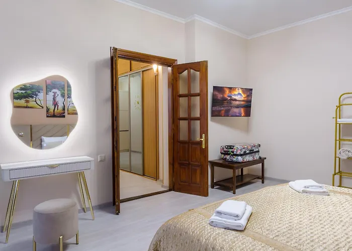 Rynok Square Center Two Bedroom Apartment! Διαμέρισμα