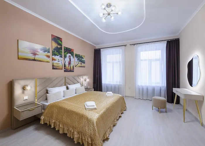 Rynok Square Center Two Bedroom Apartment! Διαμέρισμα *