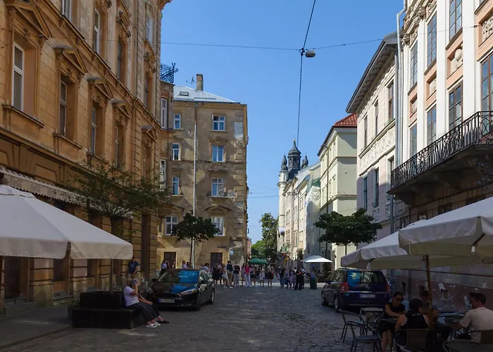 Rynok Square Center Two Bedroom Apartment! * Lwów