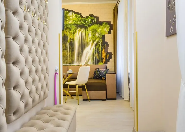 Rynok Square Center Two Bedroom Apartment! * לבוב